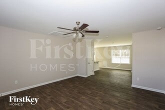 413 Bennington Dr in Stanley, NC - Building Photo - Building Photo