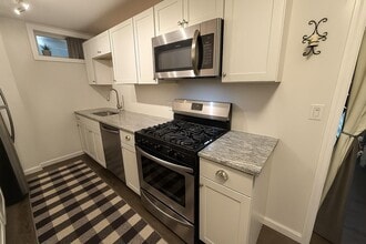 594 Main St in Northport, NY - Building Photo - Building Photo