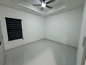 2421 Indian Creek Ave in McAllen, TX - Building Photo - Building Photo