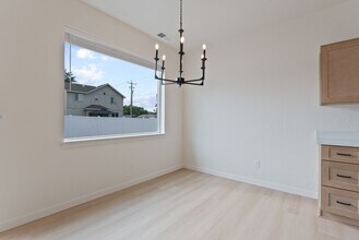 19302 E Sprague Ave in Spokane Valley, WA - Building Photo - Building Photo