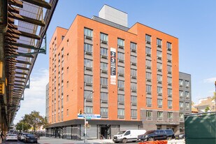 369 Quentin Rd in Brooklyn, NY - Building Photo