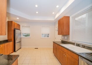 32 Channing St in Newton, MA - Building Photo - Building Photo