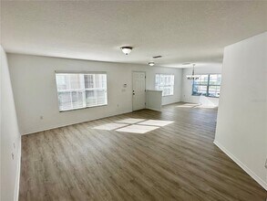 233 Carina Cir in Sanford, FL - Building Photo - Building Photo