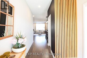 758 Cappamore Dr in Ottawa, ON - Building Photo - Building Photo