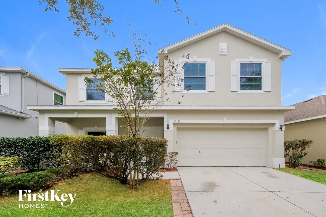 11108 Creek Haven Dr in Riverview, FL - Foto de edificio