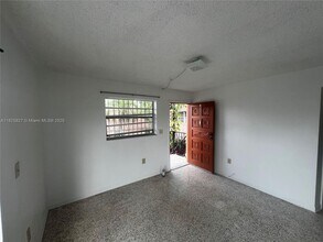 619 SW 11th Ave in Miami, FL - Building Photo - Building Photo