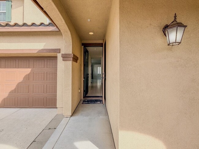 529 Tiber River Way in Oxnard, CA - Building Photo - Building Photo