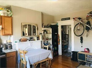 35 Dwight St, Unit 2 in Boston, MA - Foto de edificio - Building Photo