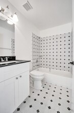 1021 NW 173rd Ave in Pembroke Pines, FL - Foto de edificio - Building Photo
