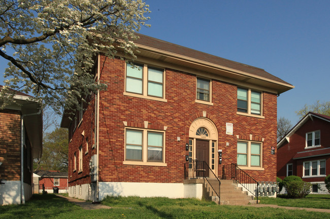 1000 Cecil Ave in Louisville, KY - Foto de edificio - Building Photo