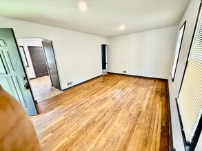 4018 N 42nd St in Omaha, NE - Building Photo - Building Photo