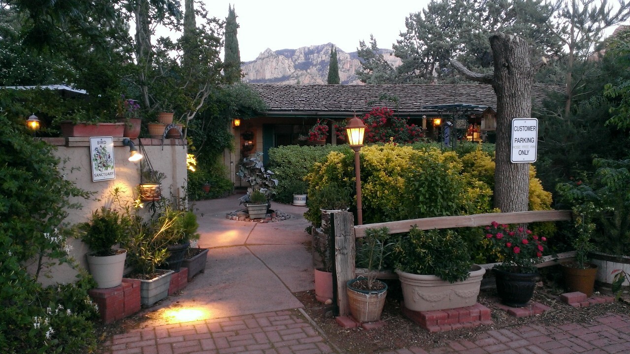 376 Cedar St in Sedona, AZ - Building Photo