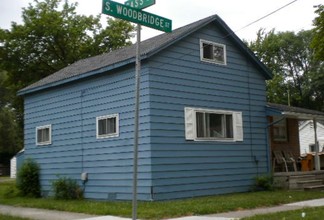 908 Court St in Saginaw, MI - Foto de edificio - Building Photo