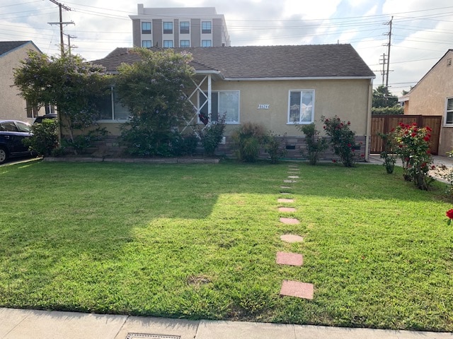 8624 Lilienthal Ave in Los Angeles, CA - Foto de edificio - Building Photo