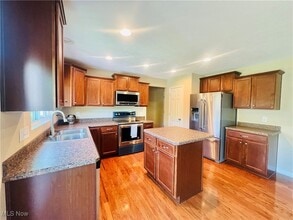 4112 Keswick Dr in Brunswick, OH - Building Photo - Building Photo