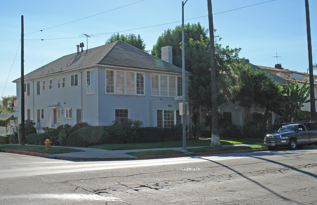 7650-7654 Hollywood Blvd in Los Angeles, CA - Building Photo - Building Photo