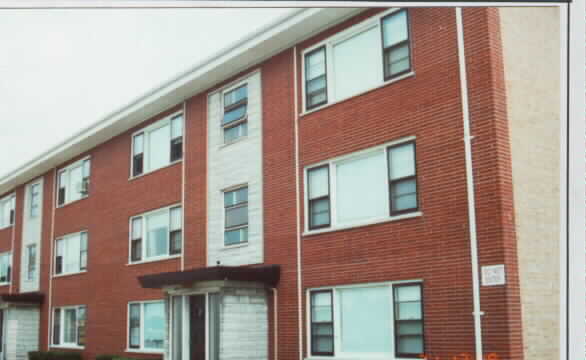 11801 S Kedzie Ave in Merrionette Park, IL - Building Photo
