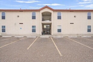 5410 Marcella Ave in Laredo, TX - Building Photo