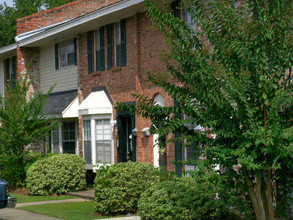 Narrow Lane Villas in Montgomery, AL - Foto de edificio - Building Photo