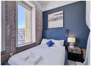 555 Evergreen St, Unit SI ID1075579P in Dallas, TX - Building Photo - Building Photo