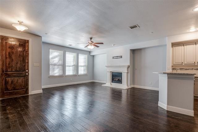 4405 Dexter Ln in Carrollton, TX - Building Photo - Building Photo