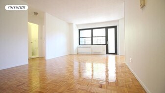 621 Amsterdam Ave in New York, NY - Building Photo