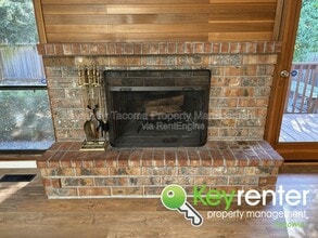 2722 Cambridge Dr in Steilacoom, WA - Building Photo - Building Photo