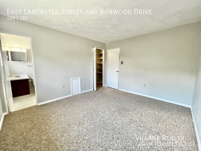 316 E Lancaster St in Red Lion, PA - Foto de edificio - Building Photo