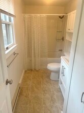 334 Brook St in Groton, CT - Building Photo - Building Photo