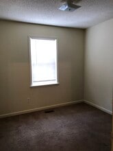 5414 Talserwood Dr in Raleigh, NC - Foto de edificio - Building Photo