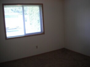 15801 NE 35th St in Vancouver, WA - Building Photo - Building Photo