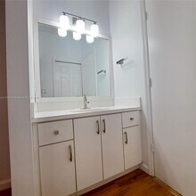 642 SW 106th Ave in Pembroke Pines, FL - Building Photo - Building Photo