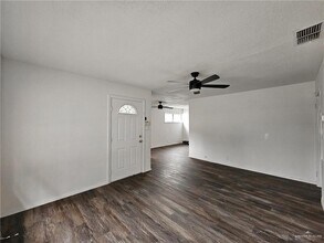 1606 Quince Ave in McAllen, TX - Building Photo - Building Photo