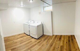 1170 Stoughton Ave in Chaska, MN - Foto de edificio - Building Photo