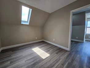 233 W Madison St in Rochester, PA - Building Photo - Building Photo