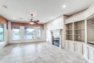 13661 Lakeside Pl Dr in Willis, TX - Building Photo - Building Photo