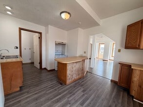 2102 2nd Ave N in Fort Dodge, IA - Building Photo - Building Photo