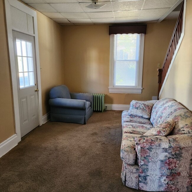 902 Oak St in Indiana, PA - Building Photo - Building Photo