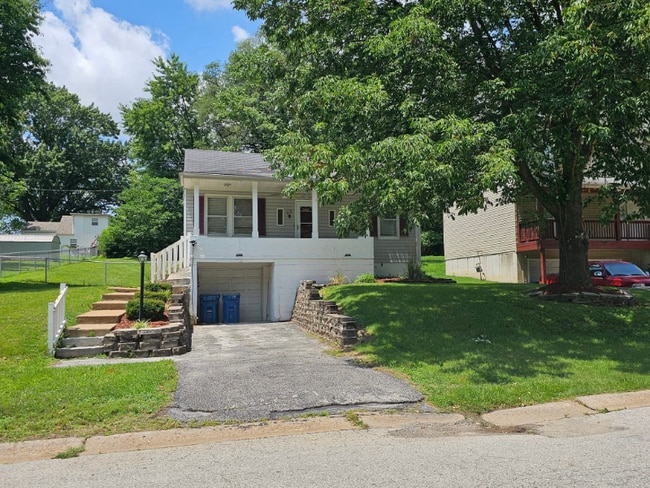 property at 25 N Marguerite Ave