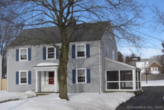 42 Rosedale Rd in West Hartford, CT - Building Photo - Building Photo