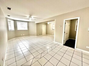1425 N Washtenaw Ave in Chicago, IL - Building Photo - Building Photo