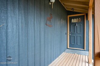 22355 Whispering Birch Dr in Anchorage, AK - Building Photo - Building Photo