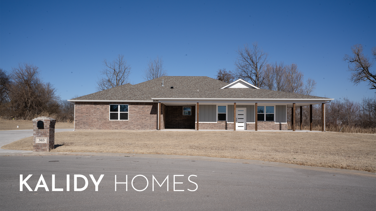 303 Kirks Holw in Jones, OK - Building Photo