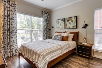 Irving Schoolhouse in Salt Lake City, UT - Foto de edificio - Building Photo