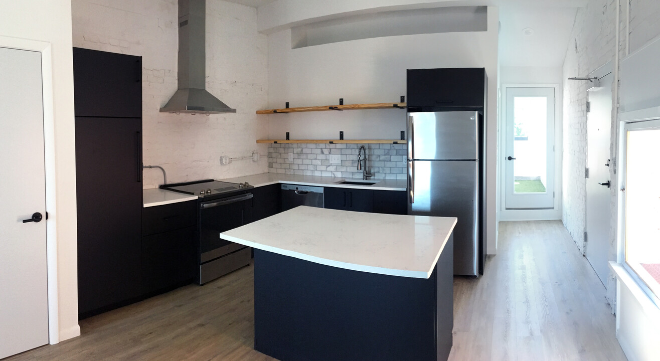 1607 Main St in Cincinnati, OH - Building Photo