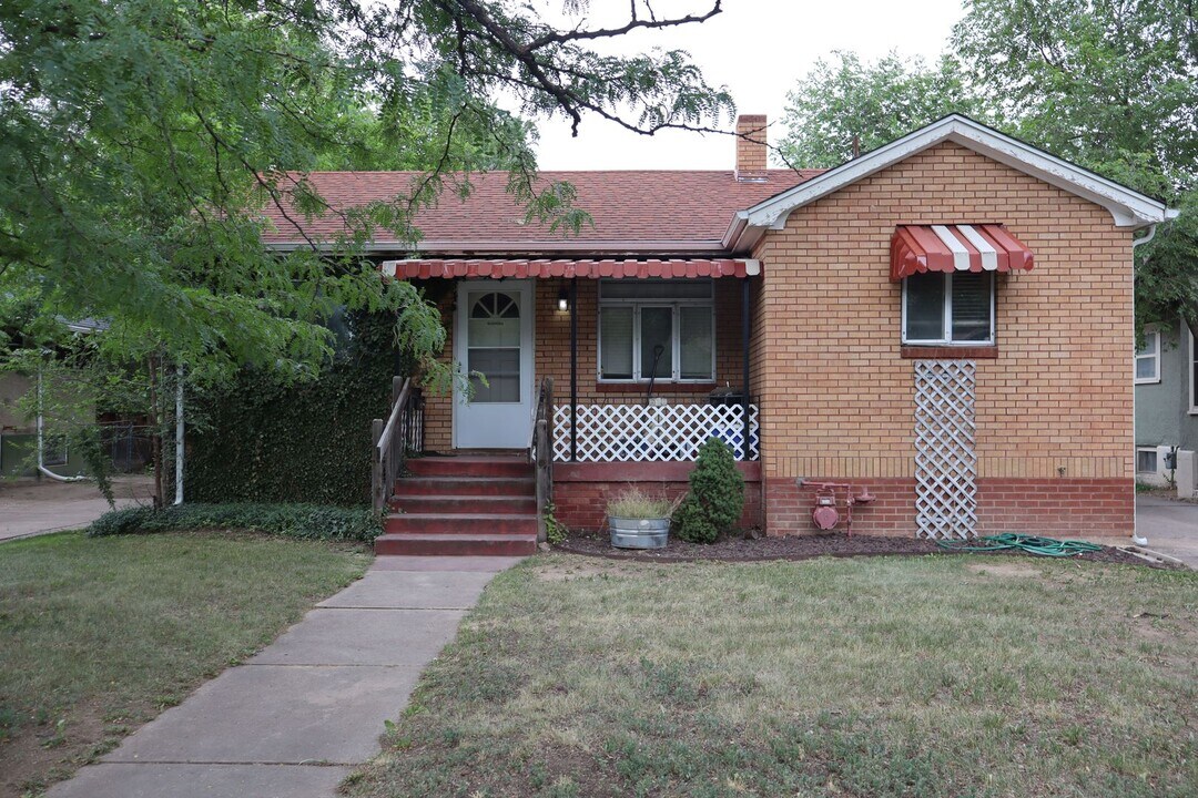 626 S Whitcomb St in Fort Collins, CO - Building Photo