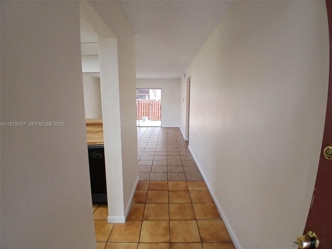 11273 SW 88th St in Miami, FL - Building Photo - Building Photo