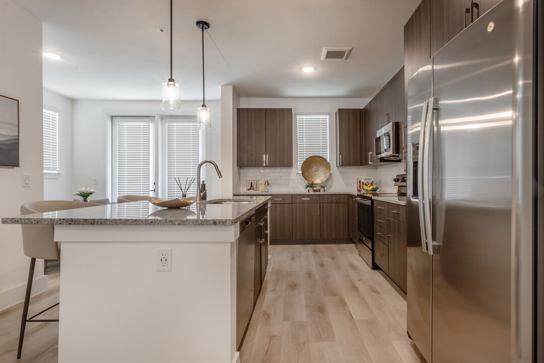 Residences at Kingwood East in Kingwood, TX - Building Photo