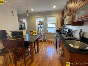19 Frederick Ave in Medford, MA - Building Photo - Building Photo
