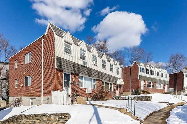 419 W Jefferson St in Media, PA - Building Photo - Building Photo